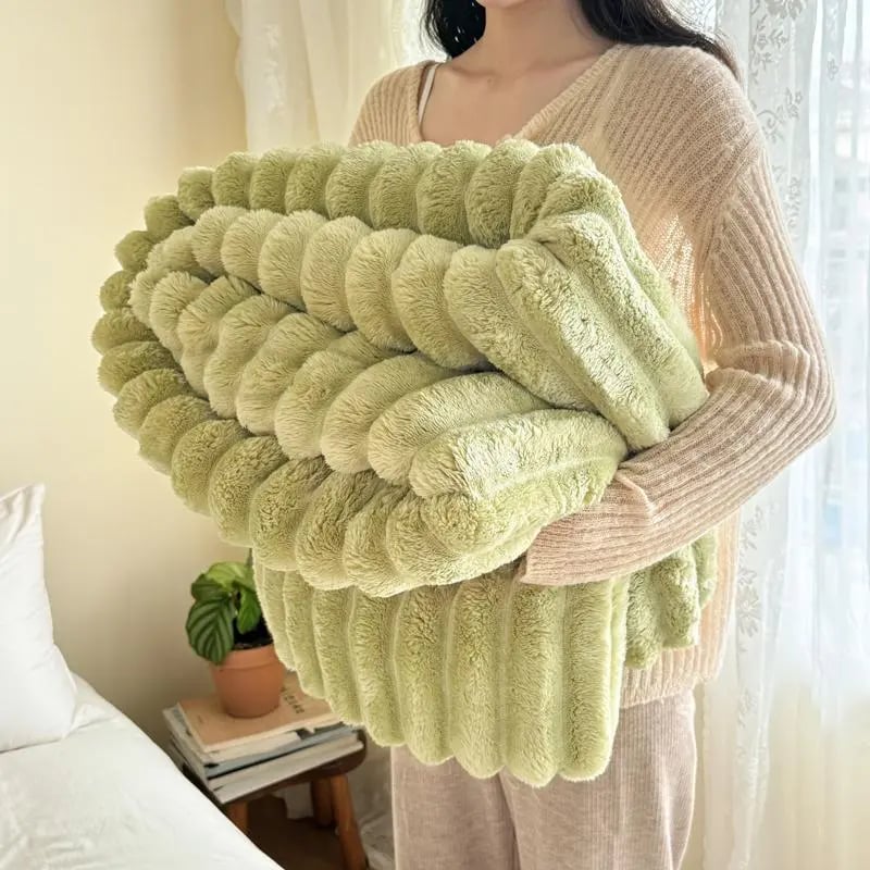 🔥 50% OFF ✨ Faux Rabbit Plush Blanket – Thick, Soft & Cosy for Sofa or Bed